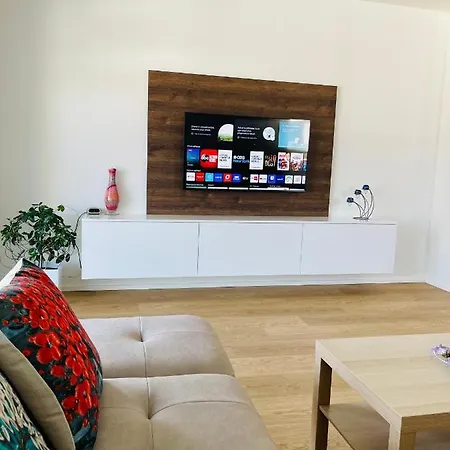 Nova Nuselska Apartment *